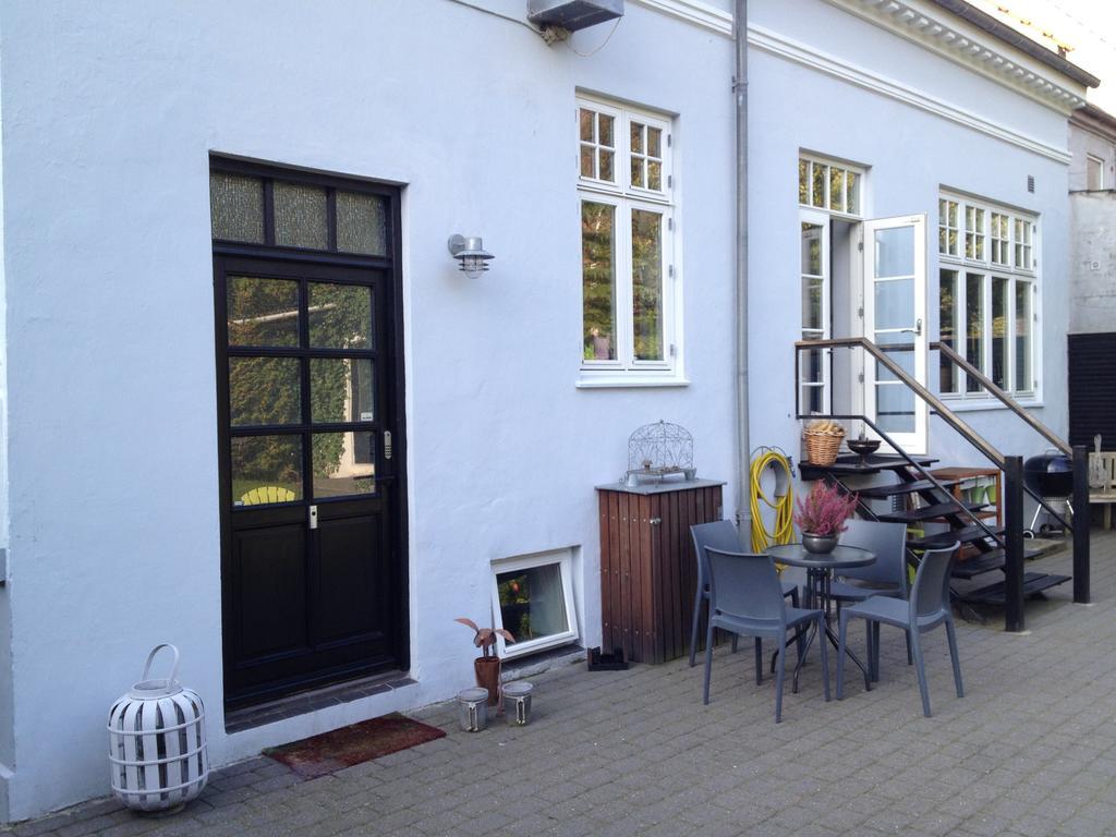 Sweethome Guesthouse Esbjerg Exteriör bild